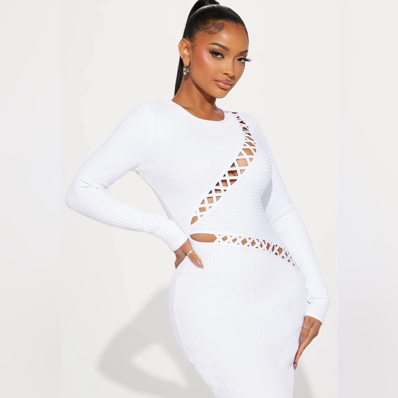 Fashion Nova Dresses & Skirts - Fashion Nova Candice Bandage Midi Dress-Size XSmall NWT 🤍🤍